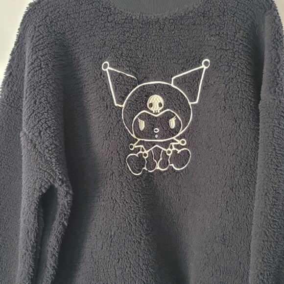 Kuromi- Women's sherpa oversized Black sweatshirt- size Large - Picture 3 of 8